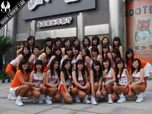 HOOTERS (猫头鹰餐厅)品牌形象展示