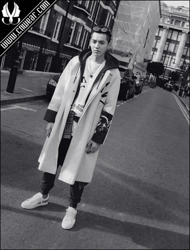 BURBERRY与品牌代言人吴亦凡携手推出全新联名系列